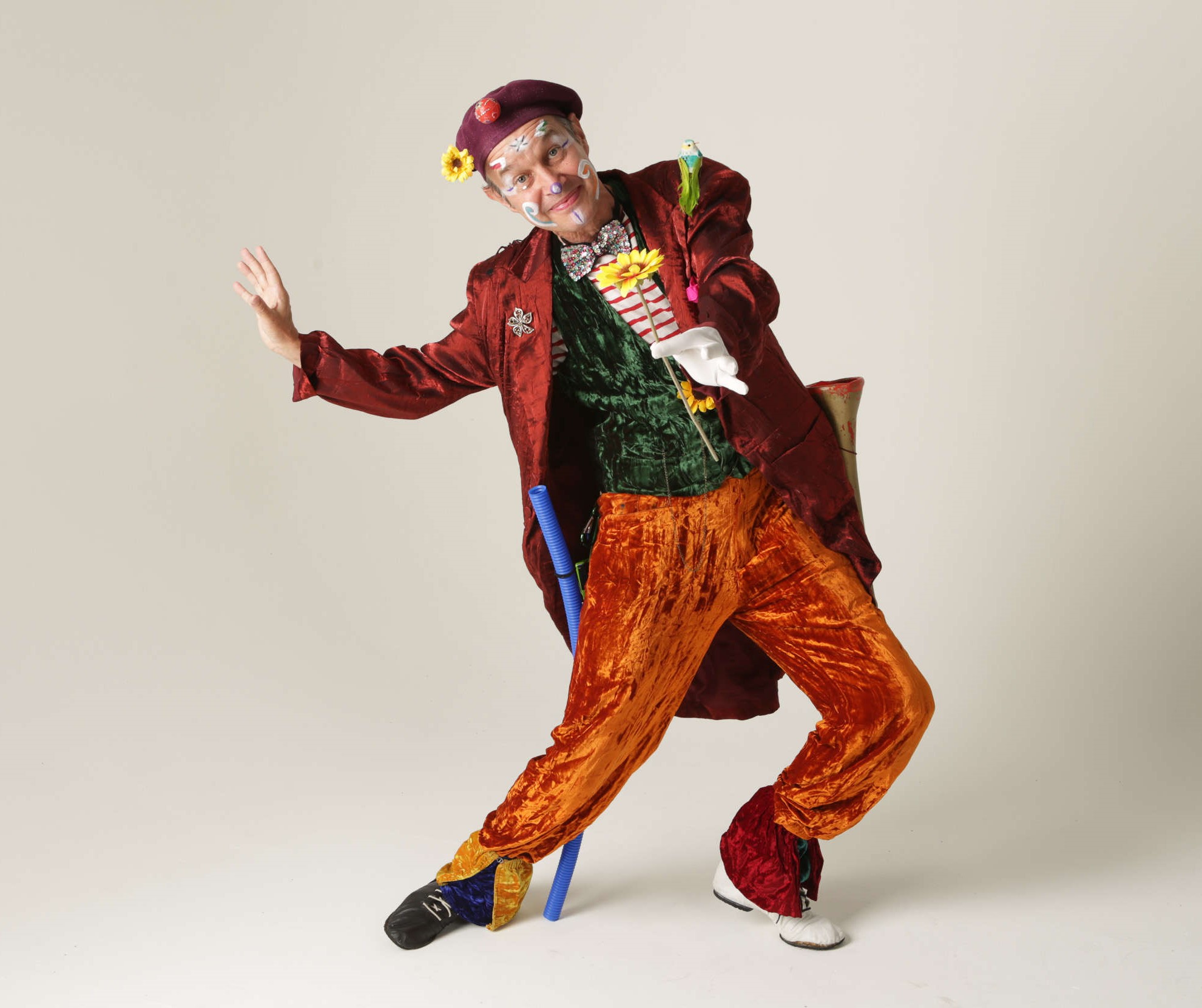 spectacle clown